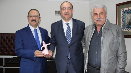 Büyükhelvacıgil’den Karadenizbirlik’e Övgü