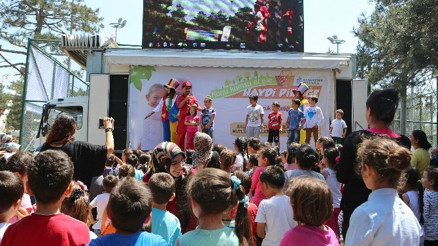 Başakşehir Belediyesi’nden Öğrencilere Piknik Hediyesi