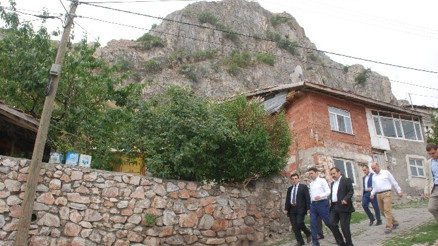 Tokat’ta Riskli Alanda Bulunan Evler Taşınacak Tokat’ta Riskli Alanda Bulunan Evler Taşınacak