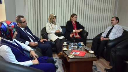 Milletvekili Öznur Çalık’tan Türkiye Gazetesi Ve İhlas Haber Ajansı’na Ziyaret