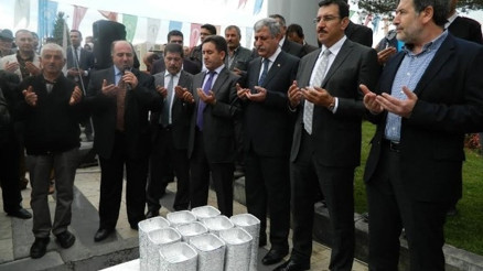 AK Parti Malatya Milletvekili Bülent Tüfenkci, Hayvan Üreticileri İle Bir Araya Geldi