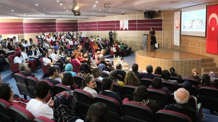 Sağlık Personeline Kadına Şiddet Anlatıldı