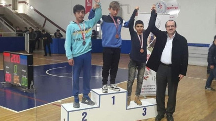 Büyükşehirli 10 Güreşci Gruplara Kaldı