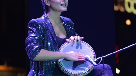 Atiye Sevgililer Günü’nde Coşturdu