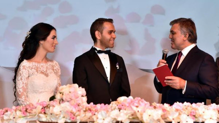11. Cumhurbaşkanı Gül, memleketinde nikah şahidi oldu