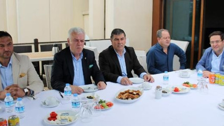 Bursaspor Kulübü Başkanı Ali Ay: Tedbir almazsak Bursaspor batar