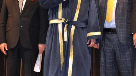 Eski bakan Elitaş kaftan giydi, Kılıçdaroğlunu eleştirdi