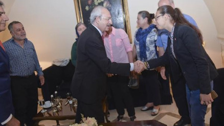 Kılıçdaroğlu, Gezi Parkı eylemlerinde ölenlerin aileleriyle görüştü