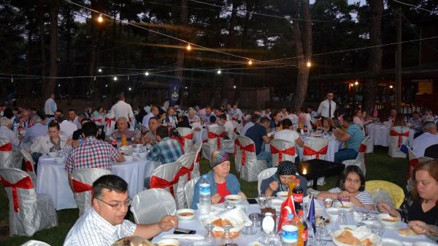 Çanakkale Ticaret Borsasından Bayramiçli üyelerine iftar