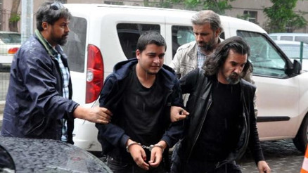 Yılın doktorunu bıçaklayan sanık hakim karşısında