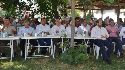 Demokrasi şehitleri için mevlit okutuldu kurban kesildi