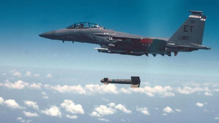 ABD, IŞİDi İncirlikten güdümlü bombalarla alçaktan vuruyor