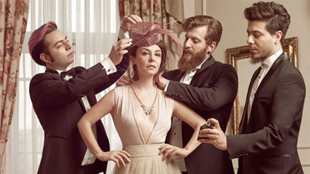 Modelden Şok Ayrılık