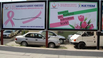 Dolmuş durakları pembeye boyandı