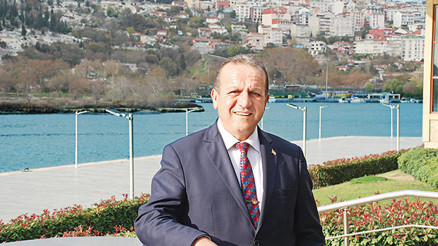 Yunan adalarına değil Kıbrıs’a gelin