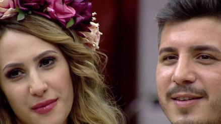 Kısmetse Olura Rabianın şok görüntüleri damga vurdu İşte Rabia Gökhan aşkını bitiren görüntüler Kısmetse Olura Rabianın şok görüntüleri damga vurdu İşte Rabia Gökhan aşkını bitiren görüntüler