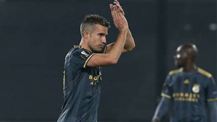 Robin van Persie gönlündeki takımları açıkladı