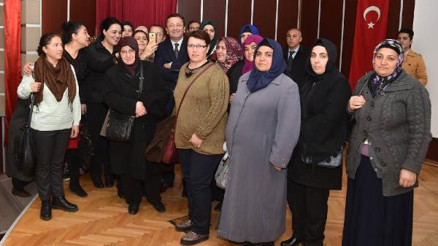 Başkan Tiryakiden kadınlara kültür gezileri