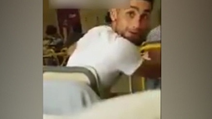 Öğretmene silgi atan öğrenci tokadı yedi