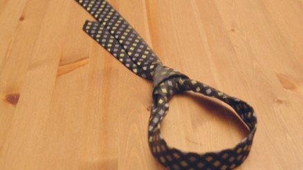 Kravat bağlamanın en kolay yolu - Yaparım Bilirsin