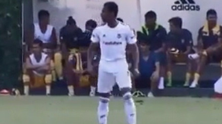 Karim Amokachi’den nefis gol