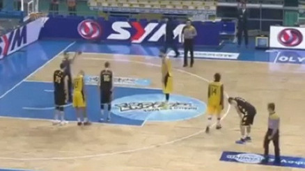 Olaylı maç 3’e 3 tamamlandı