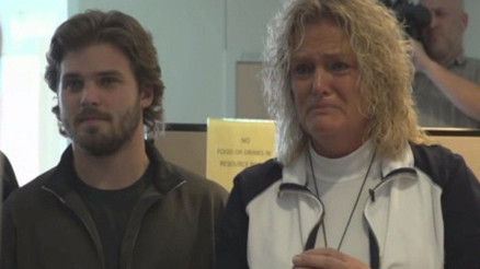 Oğlunun kalbini dinledi