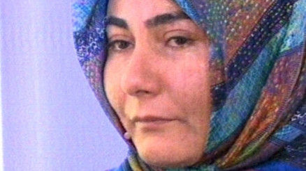 Esra Erolda sinirler gerildi