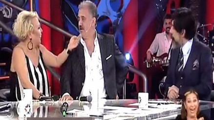 Safiye Soyman Faik Öztürke kuş deyince olanlar oldu