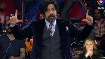 Okan Bayülgen Twitterda gecenin konusu oldu