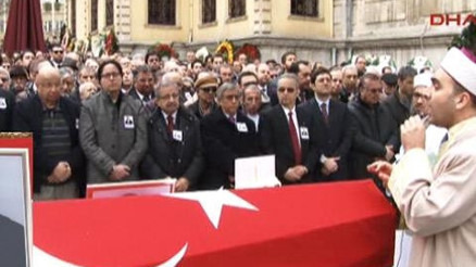 ALTAN GÜNBAY SON YOLCULUĞUNA UĞURLANDI ALTAN GÜNBAY SON YOLCULUĞUNA UĞURLANDI