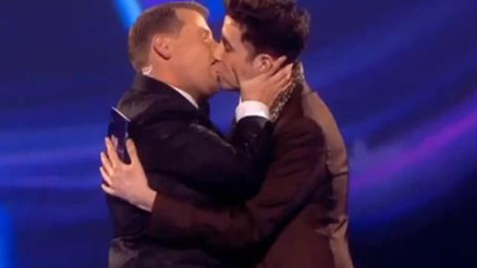 ÖDÜL TÖRENİNE DAMGA VURAN OLAY