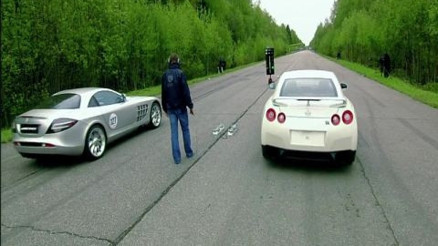Mercedes McLaren SLR Aston Martin DBS’e Karşı