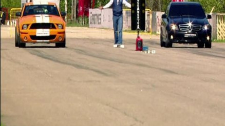 Ford Mustang Shelby GT500 Mercedes C63 AMG’ye Karşı