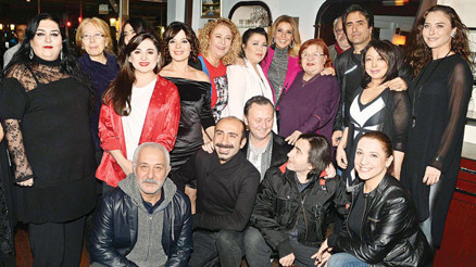 Mahsun Kırmızıgülden yeni yıl yemeği