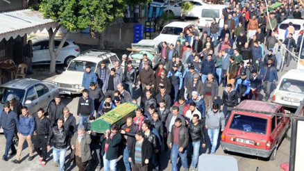 MersindeSele kapılarak ölen genç çift son yolculuğuna beraber uğurlandı