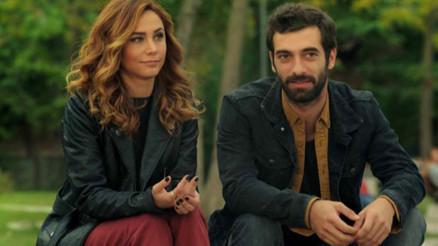 Poyraz Karayel’e sürpriz isim