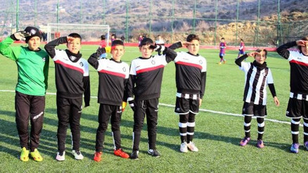 Şehit Fethi Sekin futbol turnuvası başladı