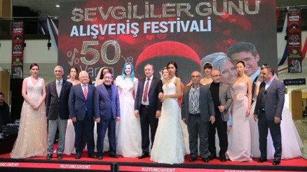 Kuyumcukent AVM 2017 gelinlik ve abiye modelleri görücüye çıktı