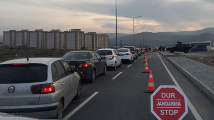 İzmirde duruşma kuyruğu