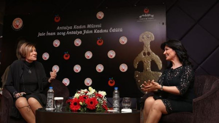 Yılın Kadını Ödülü avukat Sibel Öndere
