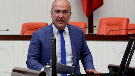 CHPli Bakandan havalimanı çıkışı