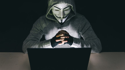 Birleşmiş Milletler dünyayı değiştirecek bin internet korsanı arıyor