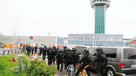 Paris’te alarm Paris’te alarm