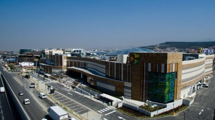 İzmir Optimum 105 milyon Euroluk yatırımla büyüdü