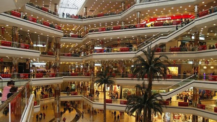 AVM ziyaretçileri yüzde 5.7 azaldı, cirolar yüzde 3.4 yükseldi
