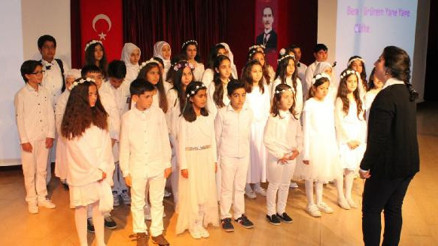 Öğrencilerden Kutlu Doğum Haftası etkinliği