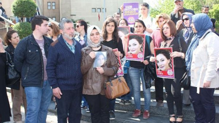 Öldürülen genç kızın annesi: Silah sesini duyunca kızımın vurulduğu içime doğdu