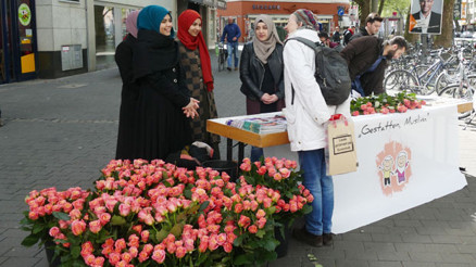 12 ülkede, 200 noktada İslam’ı anlattılar