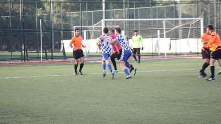 Amatör maç olaylar üzerine yarıda kaldı